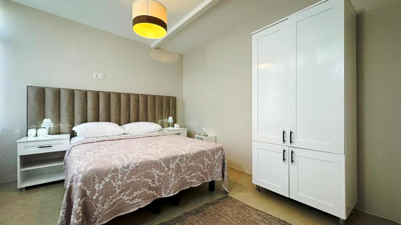 Hi Hotel Ivy Bueyuekada Adalar Eksteriør billede