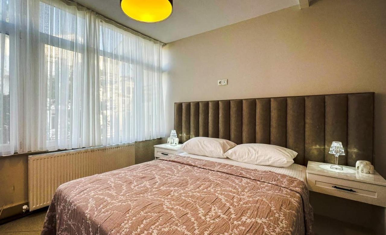 Hi Hotel Ivy Bueyuekada Adalar Eksteriør billede